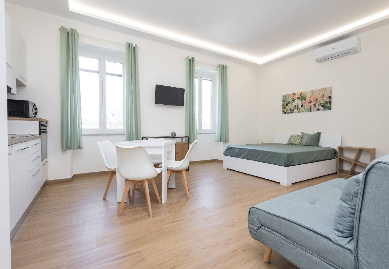 House in Rome - Mickey house