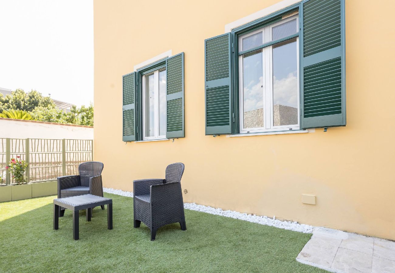 House in Rome - Mickey house