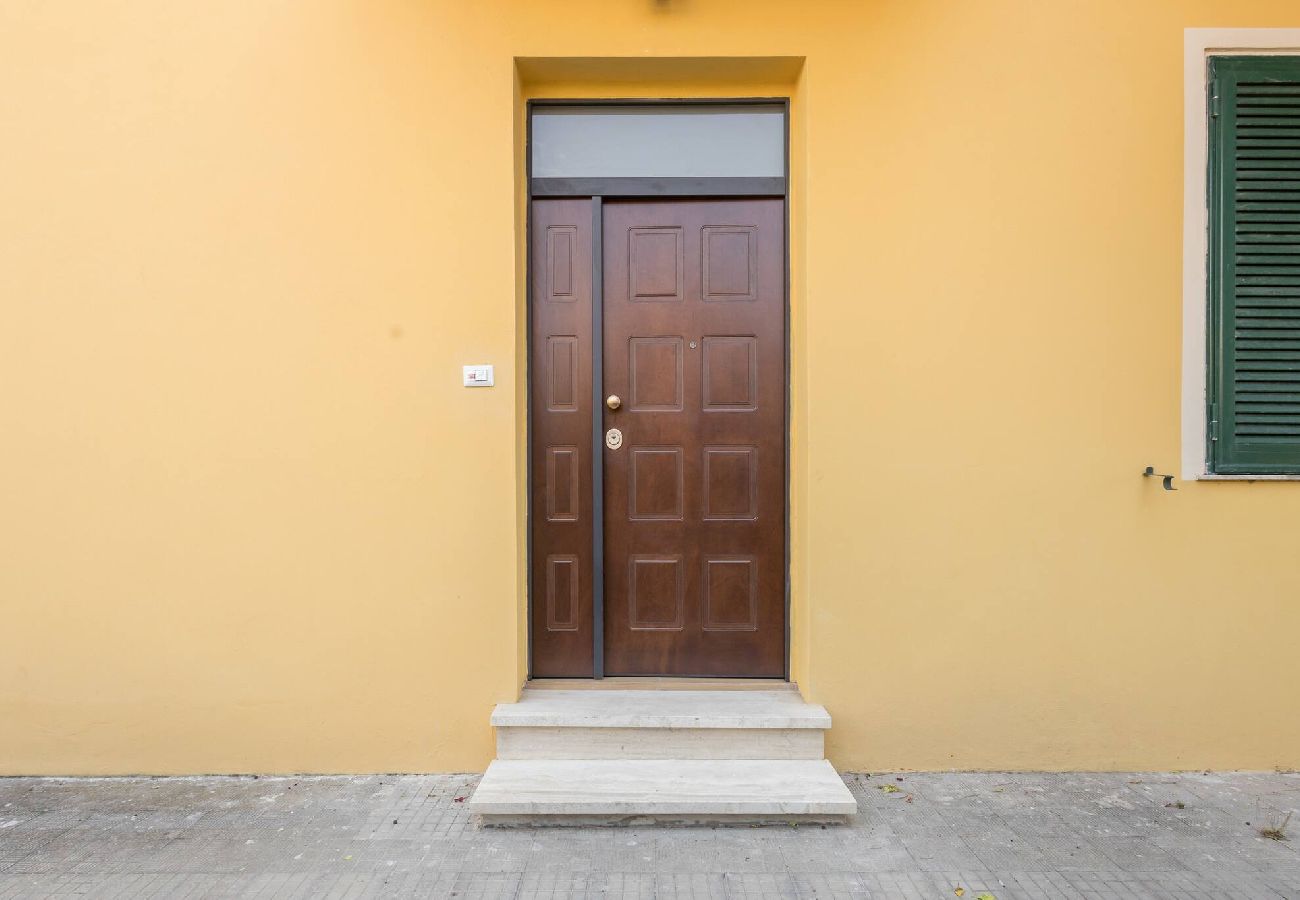 House in Rome - Mickey house