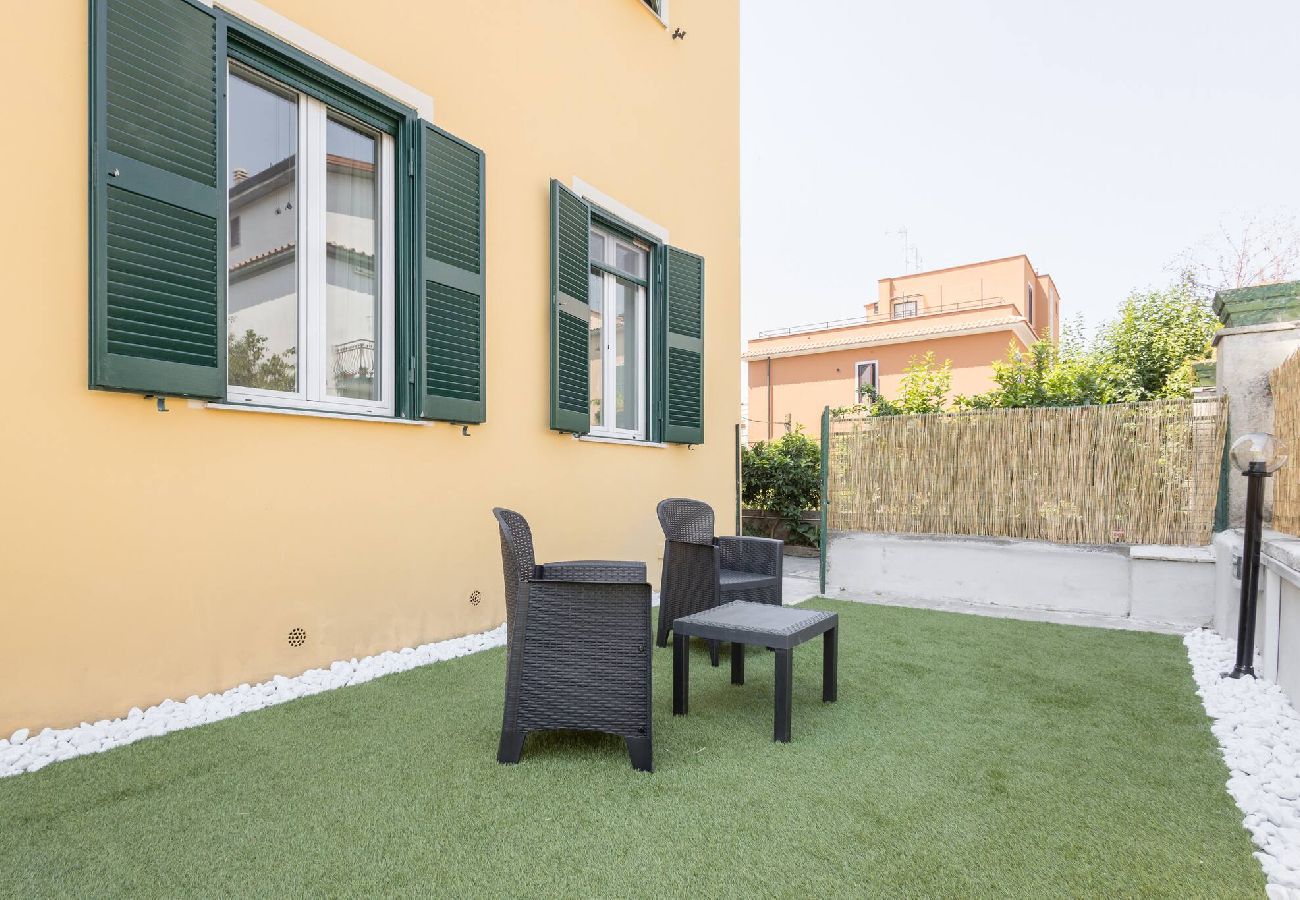 House in Rome - Mickey house