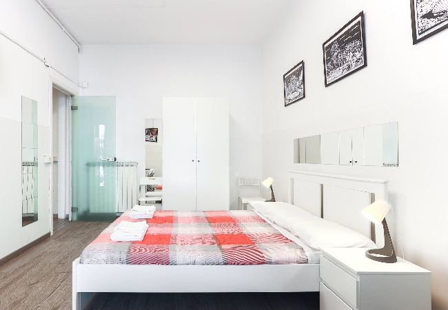 Rent by room in Roma - San Giovanni room 5