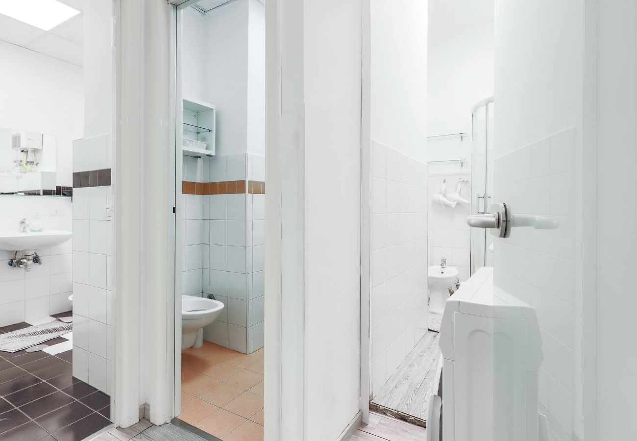 Rent by room in Rome - San Giovanni room 3