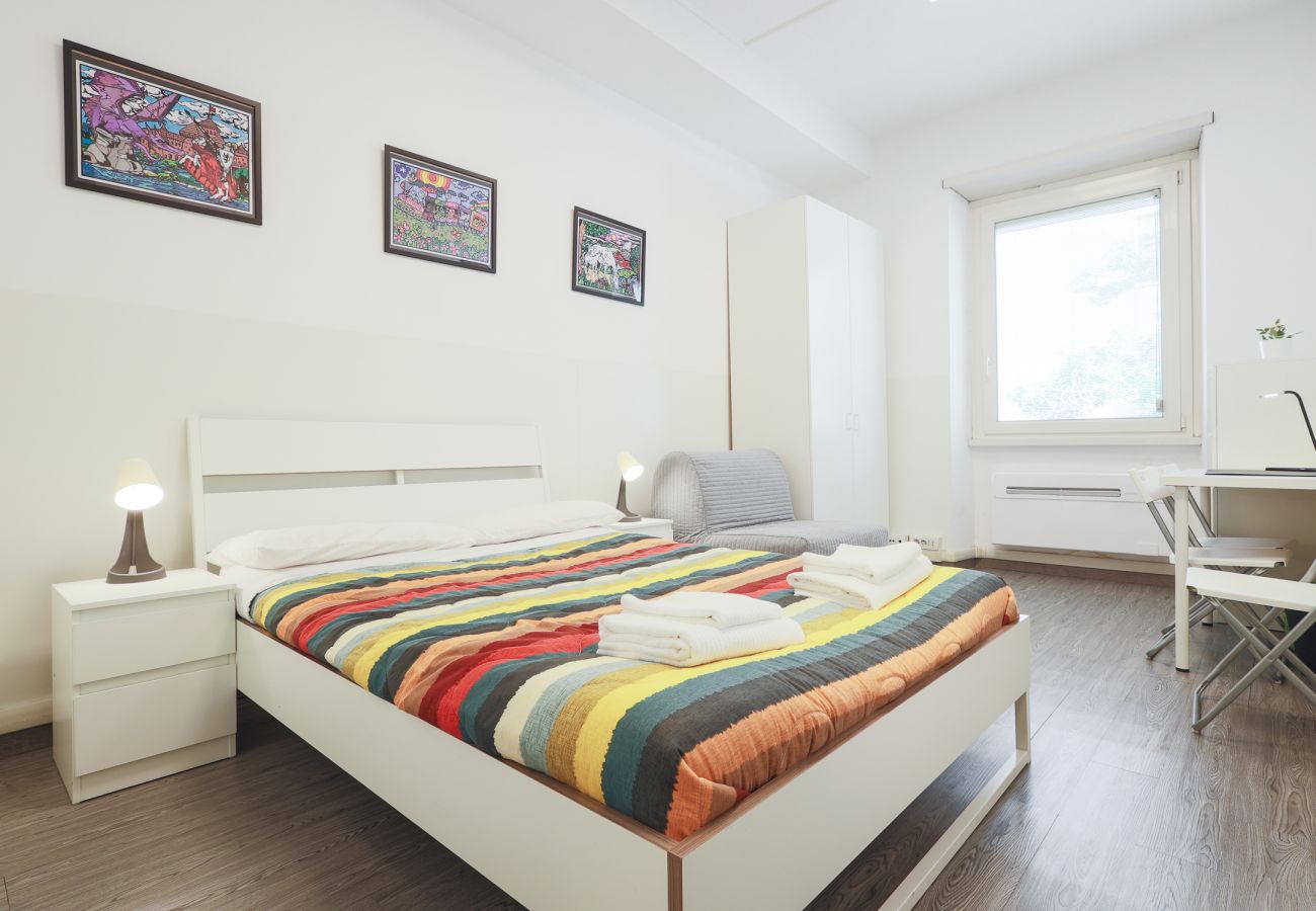 Rent by room in Rome - San Giovanni room 2