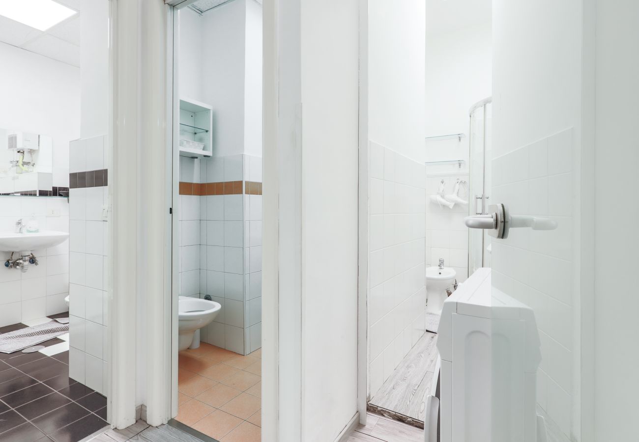 Rent by room in Rome - San Giovanni room 2